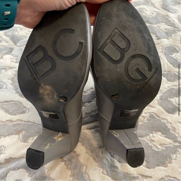 BCBGeneration Steel Grey Dash Leather Booties Ankle Boot Grey Size 8.5 - Picture 5 of 9